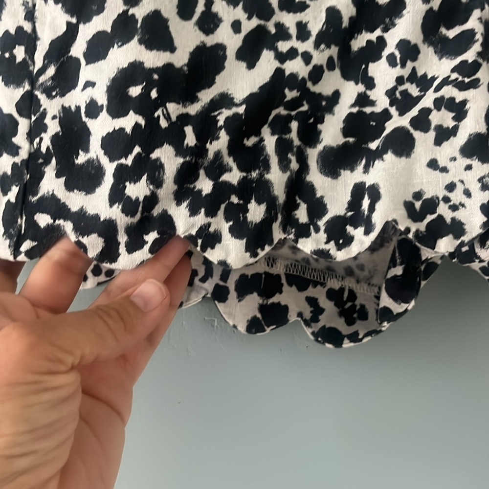 🐆 J. Crew Linen Blend Animal Print Scallop Hem Shorts - Picture 5 of 5